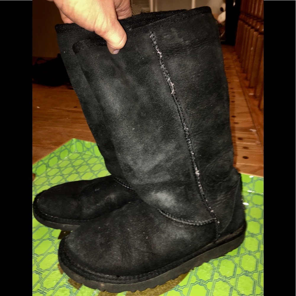 Girls Classic Black Ugg Boots
